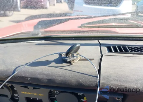 1976 Fiat X 1/9 z USA, uszkodzony, nr VIN 128AS0032348